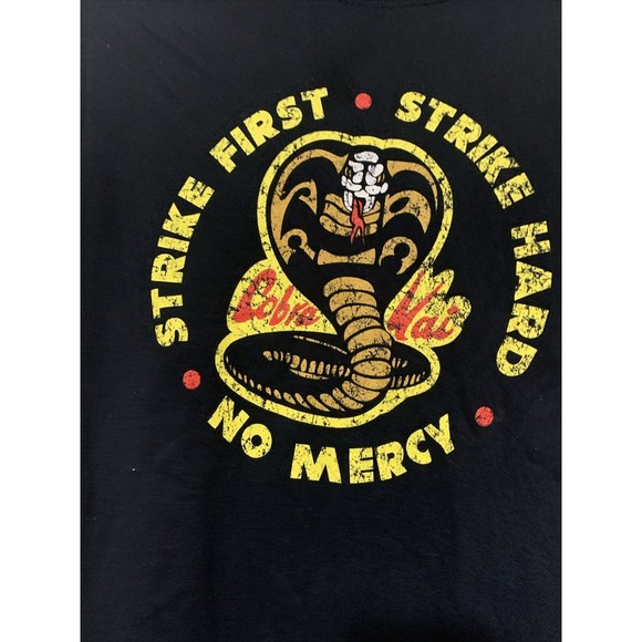 Cobra Kai Black Short Sleeve Crew Neck T-Shirt Men's Size Small - Picture 4 of 5